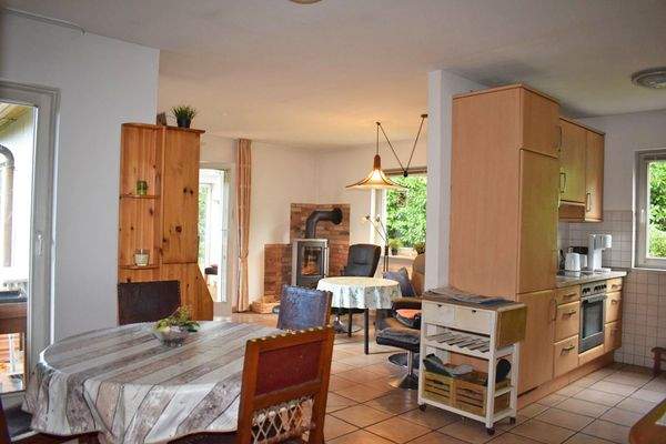 9058AL-06 Wohnbereich