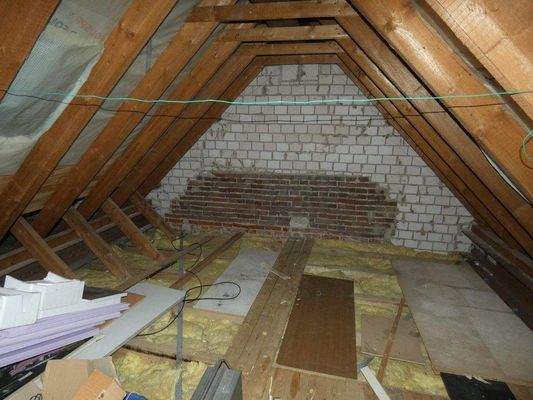 Wohnung DG – Dachboden / Kellerersatz