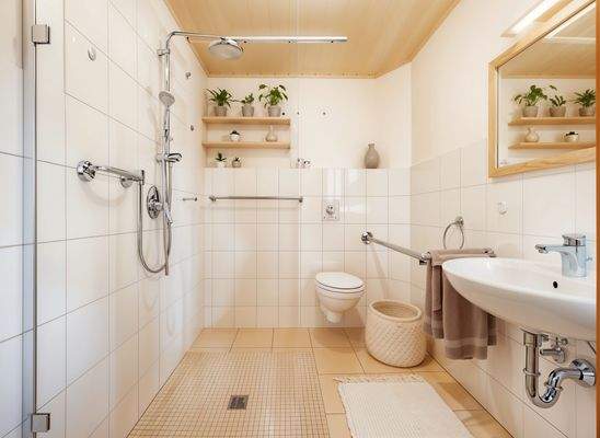 behindertengerechtes Bad im EG - (KI generiert)