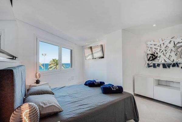 Master bedroom in apartment in Magaluf 3
