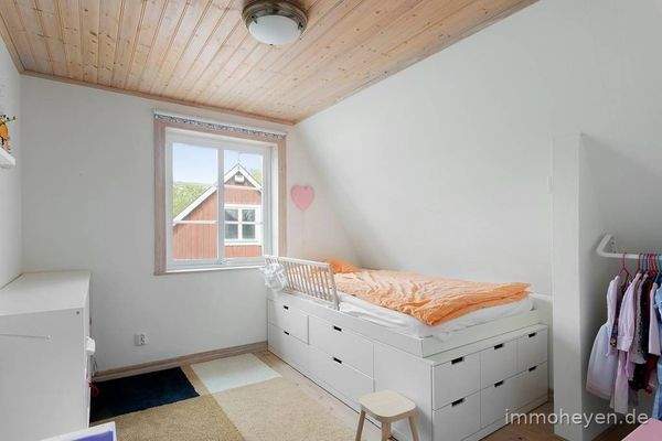 Schlafzimmer Kind im Obergeschoss