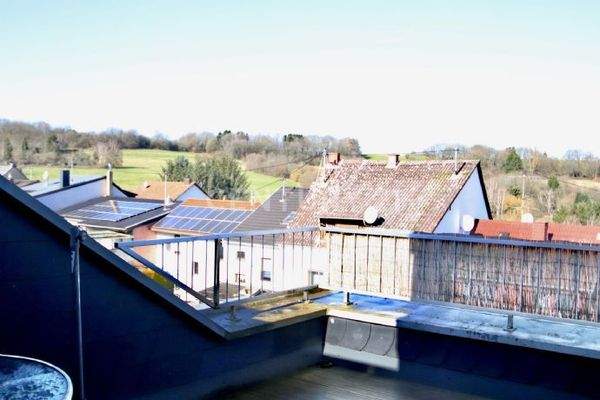 Balkon mit schönem Fernblick