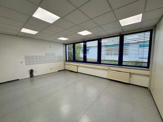 Büro mit Küchenanschluss