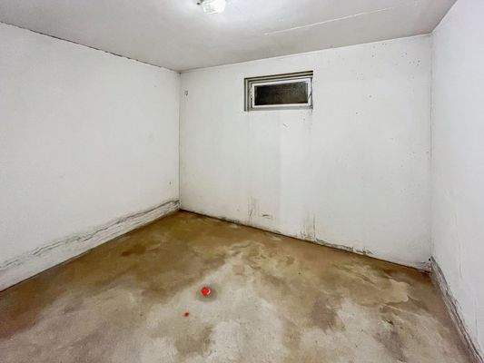 Trockenraum - Keller