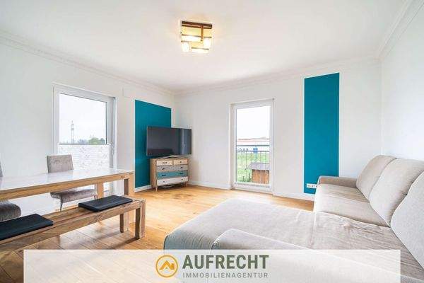 geräumiger Wohn-/Essbereich