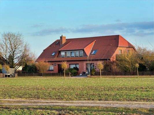 Blick auf das gesamte Haus