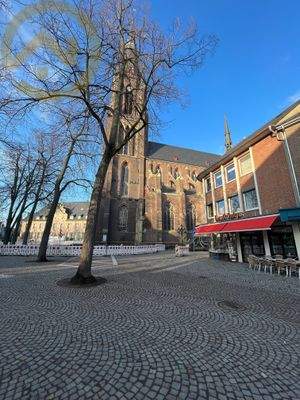 Blick auf die Kirche