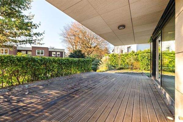 Großzügige Terrasse