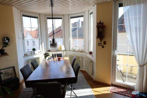 Essen mit Zugang Balkon