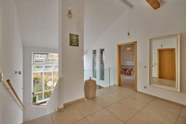 Oberer Wohnbereich Wohnung II mit Blick auf Schlafzimmer III