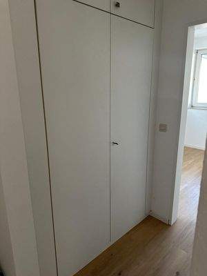 großer Einbauschrank Diele 