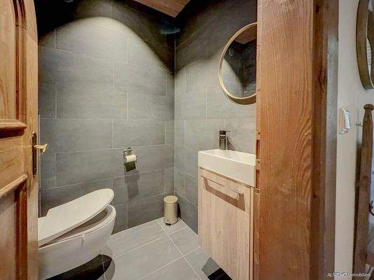 Wohnen in den Kitzbühler Alpen im Tirolerlandhausstil (16)