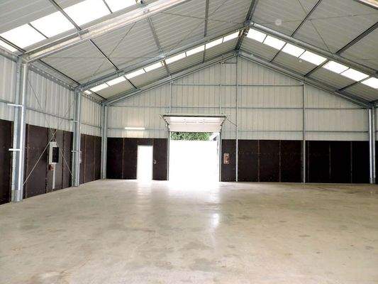 Halleninnensicht  (1)