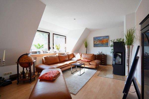 Wohnzimmer mit Kamin