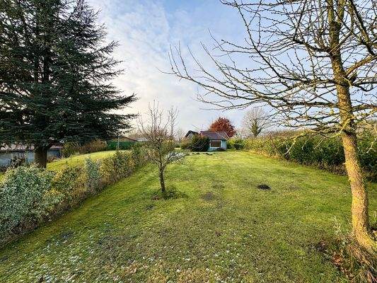 2. Gartenbereich mit Gänsehaus