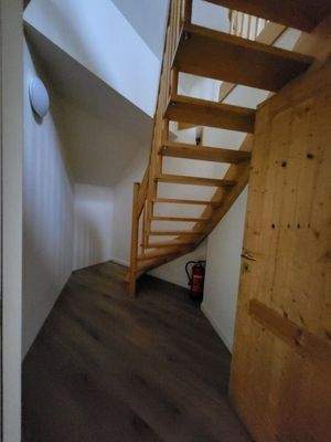 Heller Treppenaufgang 