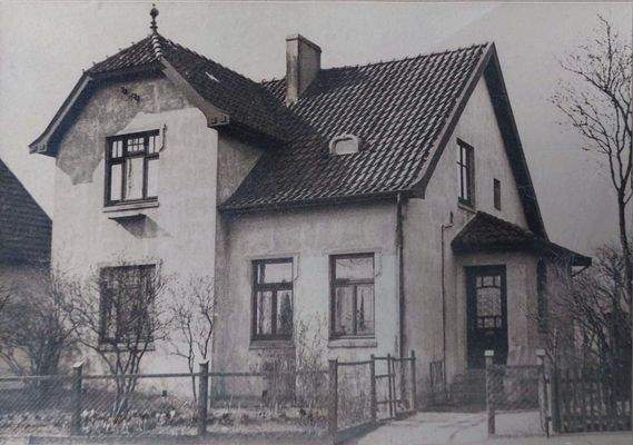 Haus_Aussenansicht_Alt