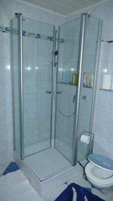 ... mit Dusche