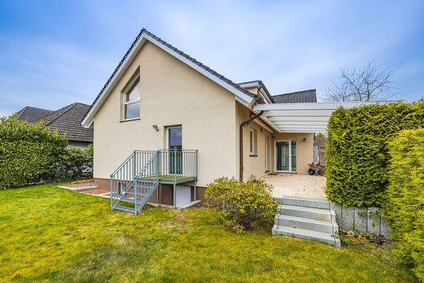 THE85 Haus von hinten.jpg