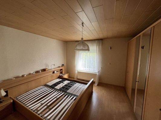 Schlafzimmer rechte Seite