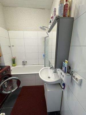 Impressionen_WE4_1OG_Ansicht_Bad_1