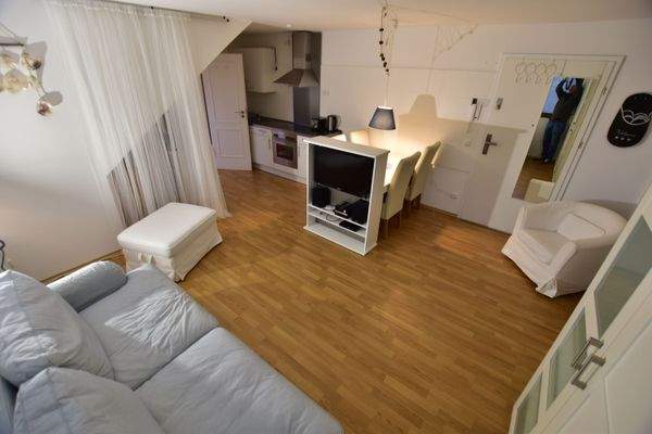 Überblick Wohn-Schlafbereich.JPG