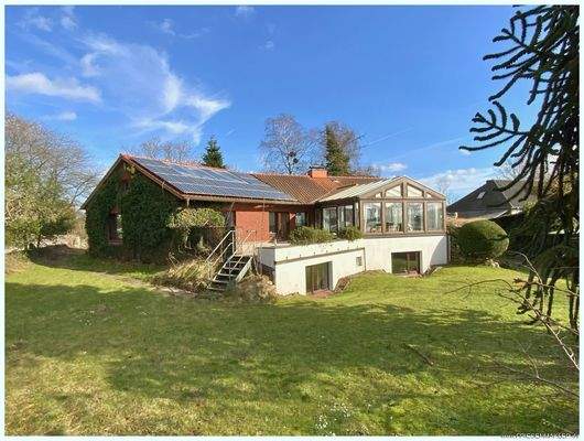 Hausansicht vom Garten