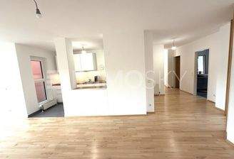 Wohnzimmer - Blick zur Küche