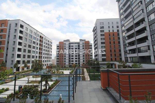Spacious Flats 100 M from Metro in Bagcilar