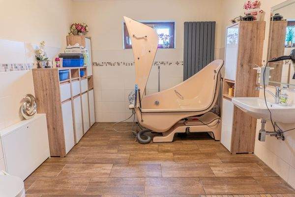  Pflegeeinrichtung Waschraum