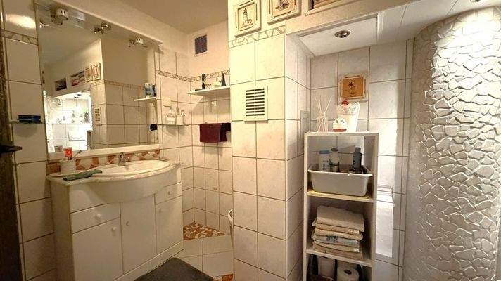 Souterrain Badezimmer