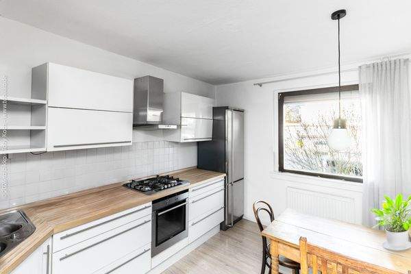 Küche mit Fenster - EG