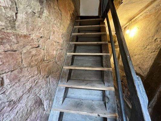 Aufgang OG (Hinterhaus)