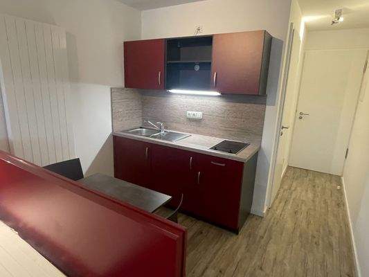 FH552_Zimmer inkl. Möblierung