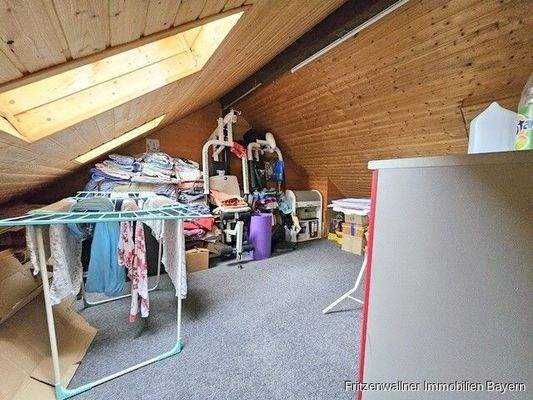 Ausgebautes Dachzimmer