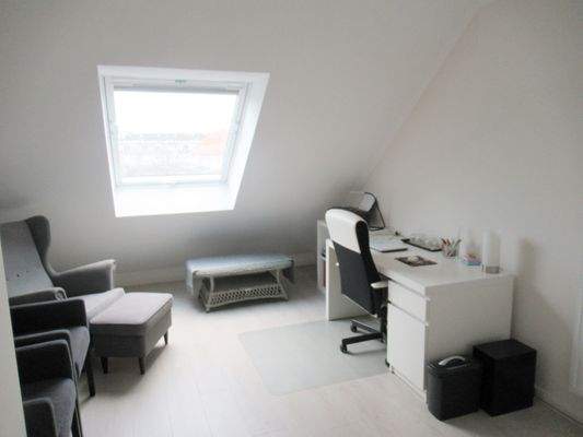 Arbeits-/Kinderzimmer 