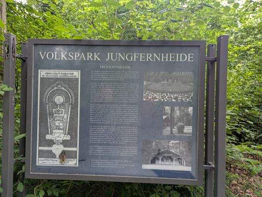Volkspark.jpg