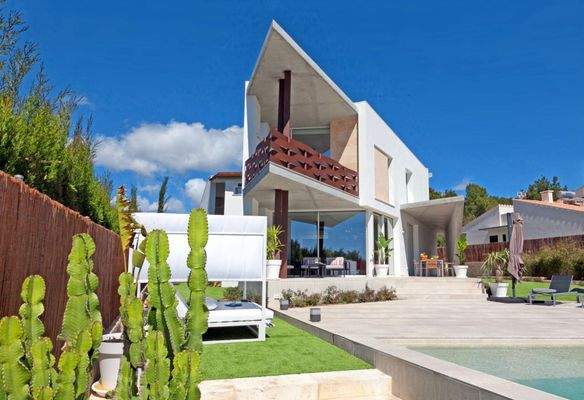 0e369358-0ea7-4b49-a531-514d466686bb