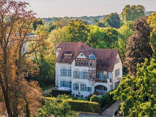 Luftbild auf die Villa Gericke