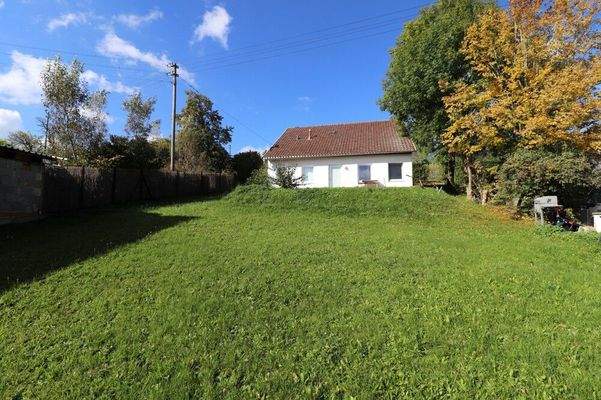 weitläufiges Grundstück 