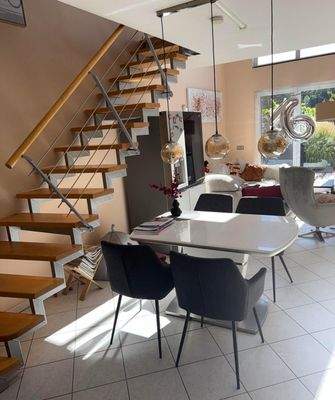 EG_Esszimmer und Treppe Obergeschoss