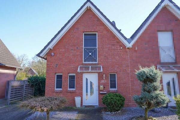 Straßenansicht Haus