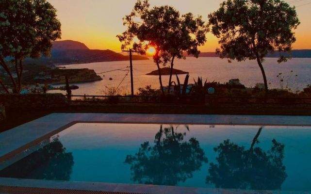 Kreta, Almyrida: Villa mit Meerblick und Swimmingpool zu verkaufen