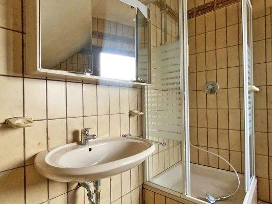 Badezimmer im Dachgeschoss