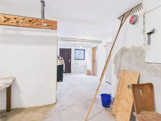 31 Kellervorraum.jpg