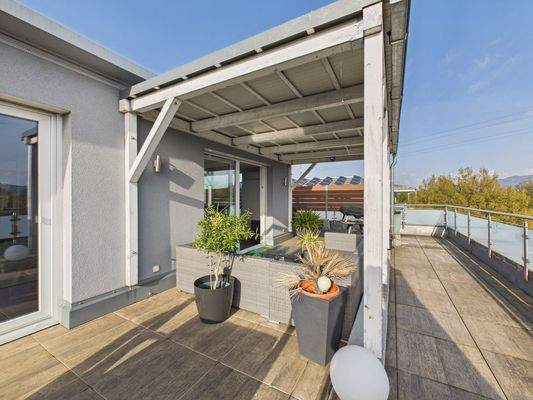Balkon/Dachterrasse