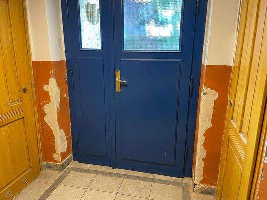 Hauseingang/Hintereingang