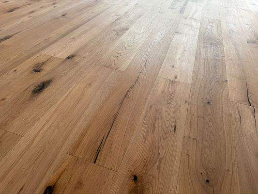 hochwertige Parkettböden