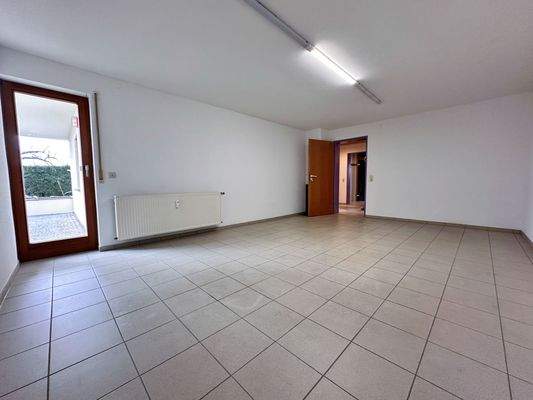 Hobbyraum mit Terrassentüre