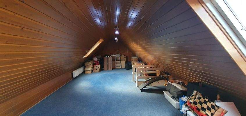 11 Ausgebautes Dachgeschoss